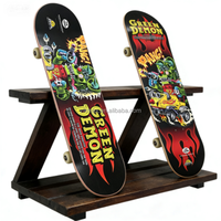 Patineta Profesional de 7 Capas de Madera de Arce Canadiense con Doble Rocker, Rodamientos ABEC-7 y Tecnología de Fundición por Gravedad en las Ruedas de PU