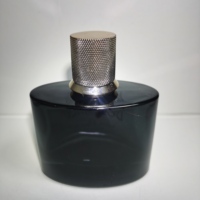 Flacon de parfum en verre de 90 ml avec bouchon de luxe et pulvérisateur, style arabe, diffuseur à roseaux noir mystérieux imprimé, votre pièce unique.