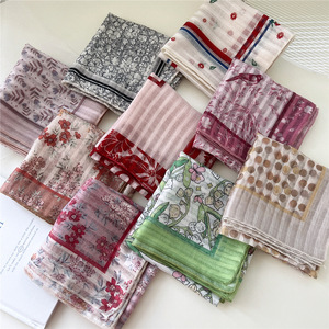 ผ้าพันคอผ้าฝ้ายลินินทรงสี่เหลี่ยมจัตุรัส ขนาด 58x58 ซม. สไตล์ญี่ปุ่น-เกาหลี ลายดอกไม้ย้อนยุค สำหรับฤดูใบไม้ผลิ ฤดูร้อน ฤดูใบไม้ร่วง ใช้เป็นที่คาดผม ผ้าโพกศีรษะ - Product Image 3