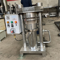 Presse à huile de sésame hydraulique verticale, équipement de fabrication d'huile de sésame parfumée pour atelier traditionnel d'huiles comestibles