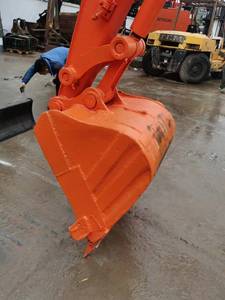 Mini-excavatrice Hitachi ZX60 d'occasion, 6 tonnes, d'origine japonaise, compacte, sur chenilles, avec lame de bulldozer, en stock - Product Image 5