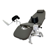 Fauteuil d'examen gynécologique moderne réglable hydrauliquement avec poignée réversible, lit médical mobile pour usage hospitalier