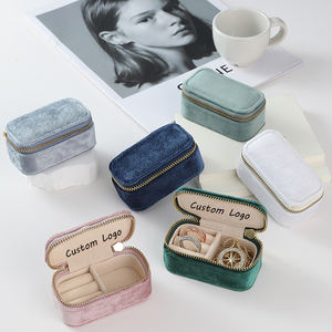 Boîte de rangement pour bijoux en velours rectangulaire carrée de haute qualité avec fermeture à glissière, mini boîte cadeau portable de voyage avec logo personnalisé - Product Image 6