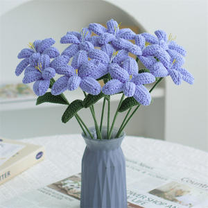 Fiori di tulipano all'uncinetto Bouquet lavorati a mano lavorati a mano fiori di tulipano in poliestere viola all'uncinetto - Product Image 6