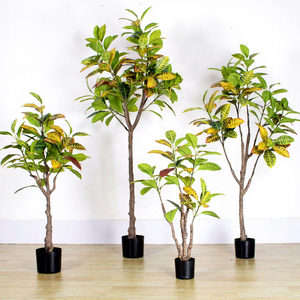 ต้นไม้ปลอม Codiaeum ต้นคริสมาสต์ปีใหม่ใหม่ล่าสุดสำหรับตกแต่งโรงแรม - Product Image 1