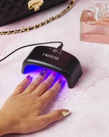 Ongles artificiels en forme d'amande Helios, fabrication OEM ODM, marque privée, fabricant pour salons, ongles press-on de luxe en ABS rose pâle estampés or