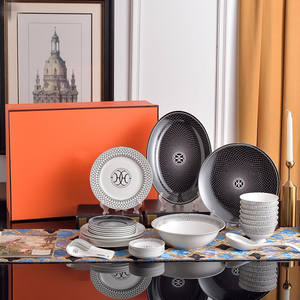 Service de table en céramique noire de nouvelle conception, en porcelaine, 32 pièces, vaisselle moderne - Product Image 2