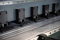 Machine de découpe en V verticale à commande numérique CNC entièrement automatique BEKE 16 mm 3200 mm à haute rigidité pour la fabrication de tôles