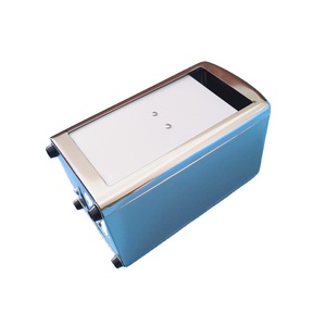 Dongguan Tin Box Manufacturer Outdoor Portable Embossed Napkin Holder Metal Tissue Tin Can Box For Restaurant