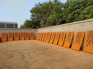 Cloison décorative personnalisée en acier Corten et aluminium, découpée au laser CNC, ignifuge, étanche, résistante aux intempéries et éclairée - Product Image 5