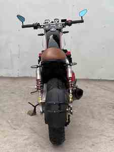 Motocicleta Yamaha Streetbikes Usada, Modelo Edición Privada Personalizada, Color Café, en Venta - Product Image 6
