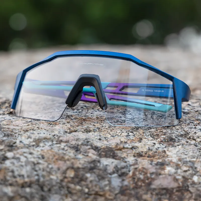 OEM vente en gros, lunettes de soleil Anti-buée UV pour vélo de route à changement rapide, vtt gris photochromique, lentille PC, lunettes de cyclisme en plein air, 2023