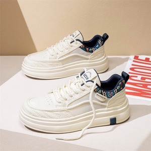 2026 new model lightweight soft-soled sports <b>sneakers</b> teenagers ethnic style niche market breathable thick-soled casual shoes - Product Image 4