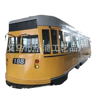 Food Truck en Acier Style Classique Vintage 5,8m pour Utilisation Extérieure avec Alimentation Intégrée Installation Professionnelle Requise - Product Image 4