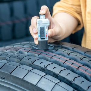 <span class=keywords><strong>Constancy</strong></span> aonaite <span class=keywords><strong>constancy</strong></span> thương hiệu carleo29580r225 lốp 750r16 lốp 11r225 Lốp xe tải 315 80 225 38565r225 31570r225 - Product Image 5