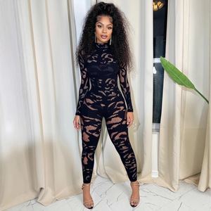 Meilleure vente transfrontalière Mode Europe États-Unis <span class=keywords><strong>Combinaison</strong></span> moulante sexy pour femme à col rond, dentelle ajourée, en nylon, effet push-up, automne - Product Image 4