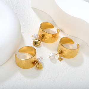 แหวนเปิดรูปทรงเรขาคณิตสแตนเลสสตีลประดับพู่และลูกปัด แหวนสำหรับทุกเพศ เหมาะสำหรับงานปาร์ตี้ - Product Image 2