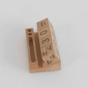 Calendario de escritorio de madera ECHO de 134 mm x 76 mm x 33 mm, calendario de mesa perpetuo con impresión digital para el hogar, la oficina, regalo decorativo - Product Image 3