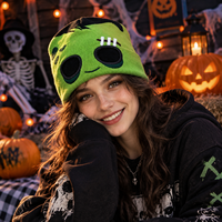 Bonnet en tricot jacquard à motif crâne et yeux creux pour Halloween, 100 % acrylique, style masque amusant, idéal pour les fêtes d'Halloween, le cosplay et les costumes de rue