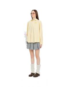 เสื้อเชิ้ตฟรุ๊ตตี้แรบบิท ผ้าอ็อกซ์ฟอร์ด แขนยาว ทรงปกติ พร้อมลายปักที่อกซ้าย และดีเทลแขนเสื้อแต่งขนกำมะหยี่ - Product Image 3