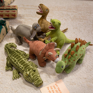<span class=keywords><strong>Peluche</strong></span> <span class=keywords><strong>de</strong></span> Triceratops, Tiranosaurio Rex, Cocodrilo, Brontosaurio, Estegosaurio, <span class=keywords><strong>Velociraptor</strong></span>, Muñeco <span class=keywords><strong>de</strong></span> <span class=keywords><strong>Peluche</strong></span>, Almohada Decorativa - Product Image 1