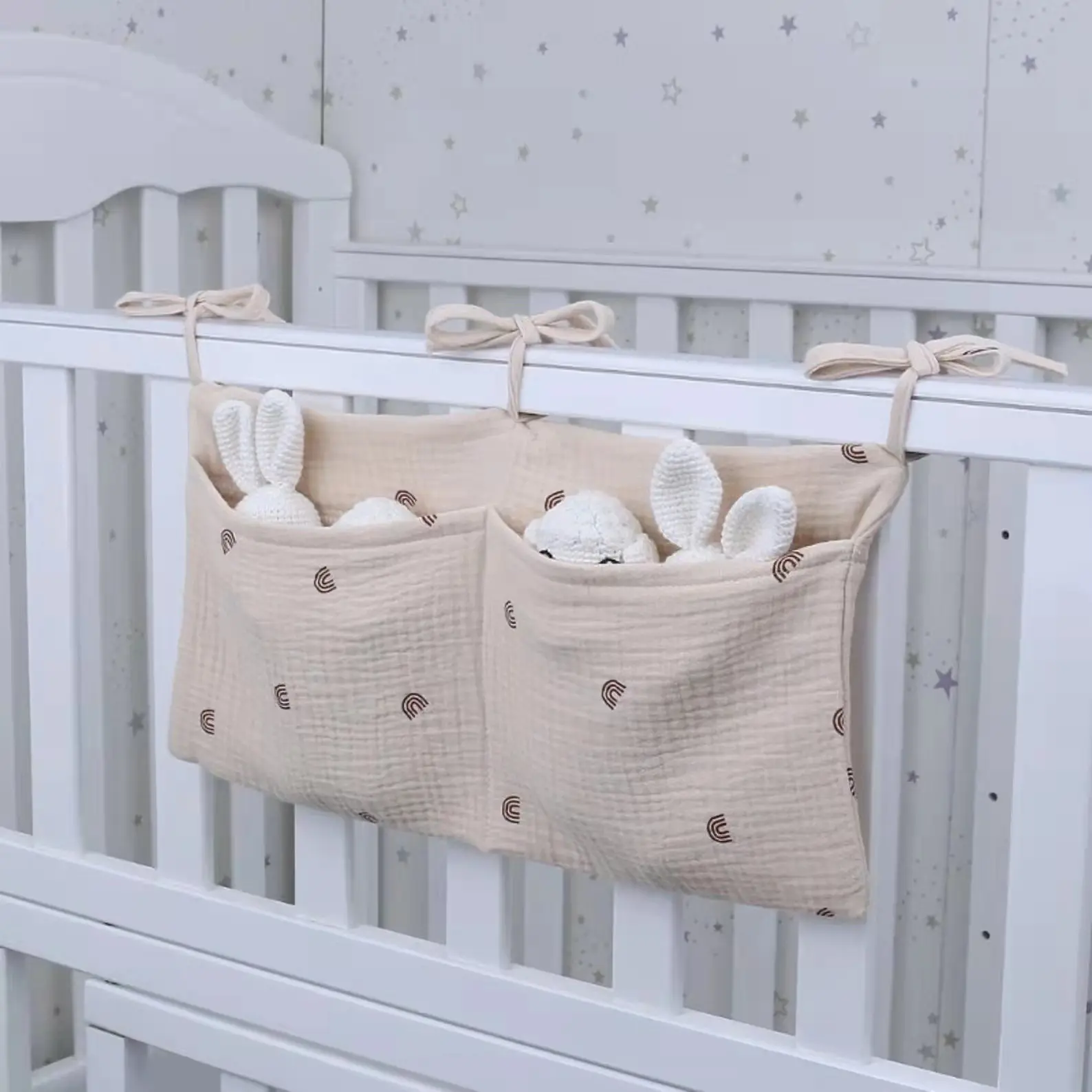 Wholesale 100 % Cotton Nursery Hanging Storage Bag Solid Newborn Portable Diaper Storage Bag Muslin Baby Cot Organizer Bag