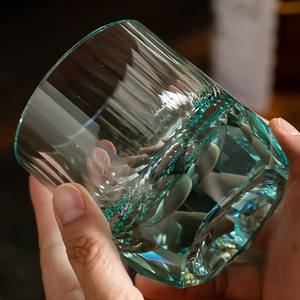 <span class=keywords><strong>Verre</strong></span> à <span class=keywords><strong>whisky</strong></span> de luxe en cristal épais, écologique, sans plomb, réutilisable, 150 ml, <span class=keywords><strong>verre</strong></span> à <span class=keywords><strong>whisky</strong></span> à facettes taillé à la main, base lourde pour bar à domicile - Product Image 3