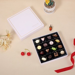 Boîte cadeau en carton de luxe sur mesure pour mariage, Noël, emballage de chocolats, boîte rigide avec plateau intérieur en PET de qualité alimentaire. - Product Image 3
