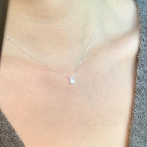 สร้อยคอเงินแท้ S925 ลายวงล้อดาวคาไลโดสโคป ดีไซน์เรียบหรู ทันสมัย หมุนได้ ขนาดเล็ก เหมาะสำหรับใส่ที่ไหปลาร้า - Product Image 5