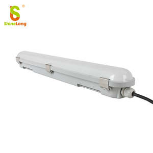 Luz LED Tri-Proof 3CCT con carcasa de PC, resistente al agua IP65, de 2 pies/4 pies/5 pies con tubos simples o dobles. - Product Image 1