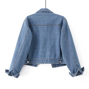 Jaket Denim Wanita Model Crop Distressed Acid Wash dengan Saku Berumbai, Kancing Depan Tunggal, Gaya Y2K Streetwear - Product Image 2