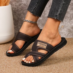 Sandales plates à bout ouvert pour femmes, respirantes, en maille, à brides croisées, légères et confortables, chaussures d'été pour femmes - Product Image 4