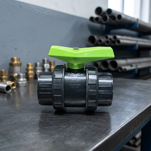 บอลวาล์ว PVC แบบหนาพิเศษสำหรับงานน้ำ  ข้อต่อท่อแบบ Double Union Slip Socket สำหรับระบบชลประทานและอุตสาหกรรม - Product Image 1