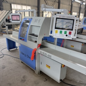 Scie à <span class=keywords><strong>d</strong></span>écouper le bois automatique avec précision de 0,3 mm pour la <span class=keywords><strong>fabrication</strong></span> de cadres et de pieds de meubles de haute qualité, machine à <span class=keywords><strong>d</strong></span>écouper le bois - Product Image 2