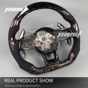 Volant en fibre de carbone forgé sur mesure pour Volkswagen MK7 <span class=keywords><strong>GTI</strong></span> R <span class=keywords><strong>Golf</strong></span> Tiguan Scirocco, design flocon <span class=keywords><strong>rouge</strong></span> avec microfibre noire - Product Image 3