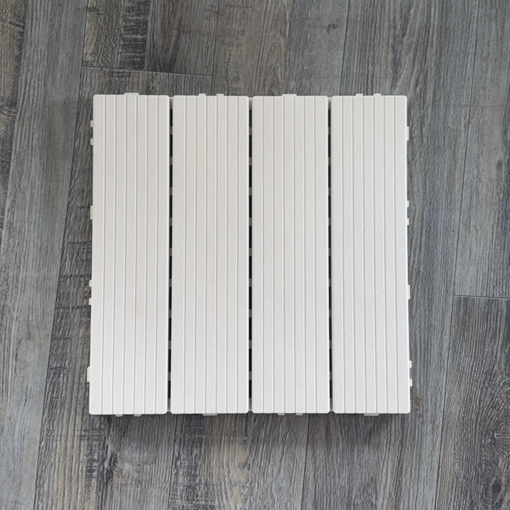 type a buckle-milky white-straight stripes