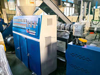 Double vis Refroidissement par eau PP Cage à déchets Tasse Chaise Tuyau Recyclage Granulateur Machine Ligne SJ130/120
