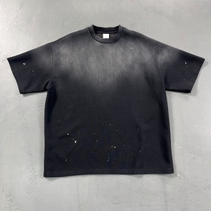 เสื้อยืดโอเวอร์ไซส์ผู้ชายแบบสั่งทำพิเศษ ลายไล่เฉดสีแบบไล่ระดับ  ลายสาดสี  ตะเข็บคู่แบบ Coverstitch  ขายส่งจำนวนมาก - Product Image 3