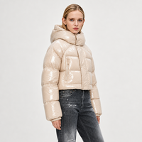 Veste d'hiver chaude matelassée à capuche courte pour femme, personnalisée OEM, avec poches zippées, effet nacré brillant