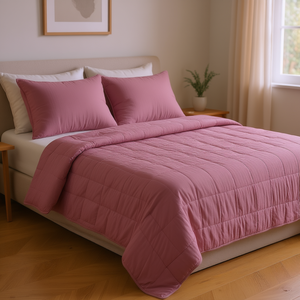 Couette Vianney Blush King Size matelassée en microfibre, garnissage quatre saisons, lavable en machine, literie - Product Image 2