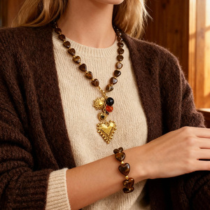 สร้อยคอลูกปัดเรซิ่นรูปหัวใจโทนสีเอิร์ธโทนแฟชั่นโซ่เสื้อกันหนาวเครื่องประดับฤดูใบไม้ร่วงฤดูหนาว - Product Image 1