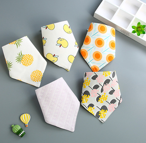 5 حزم القطن الخالص مخصصة نمط المطبوعة الكلب مريلة باندانا النمط الكلاسيكي مثلث وشاح الحيوانات الأليفة للصيف والشتاء والربيع - Product Image 1