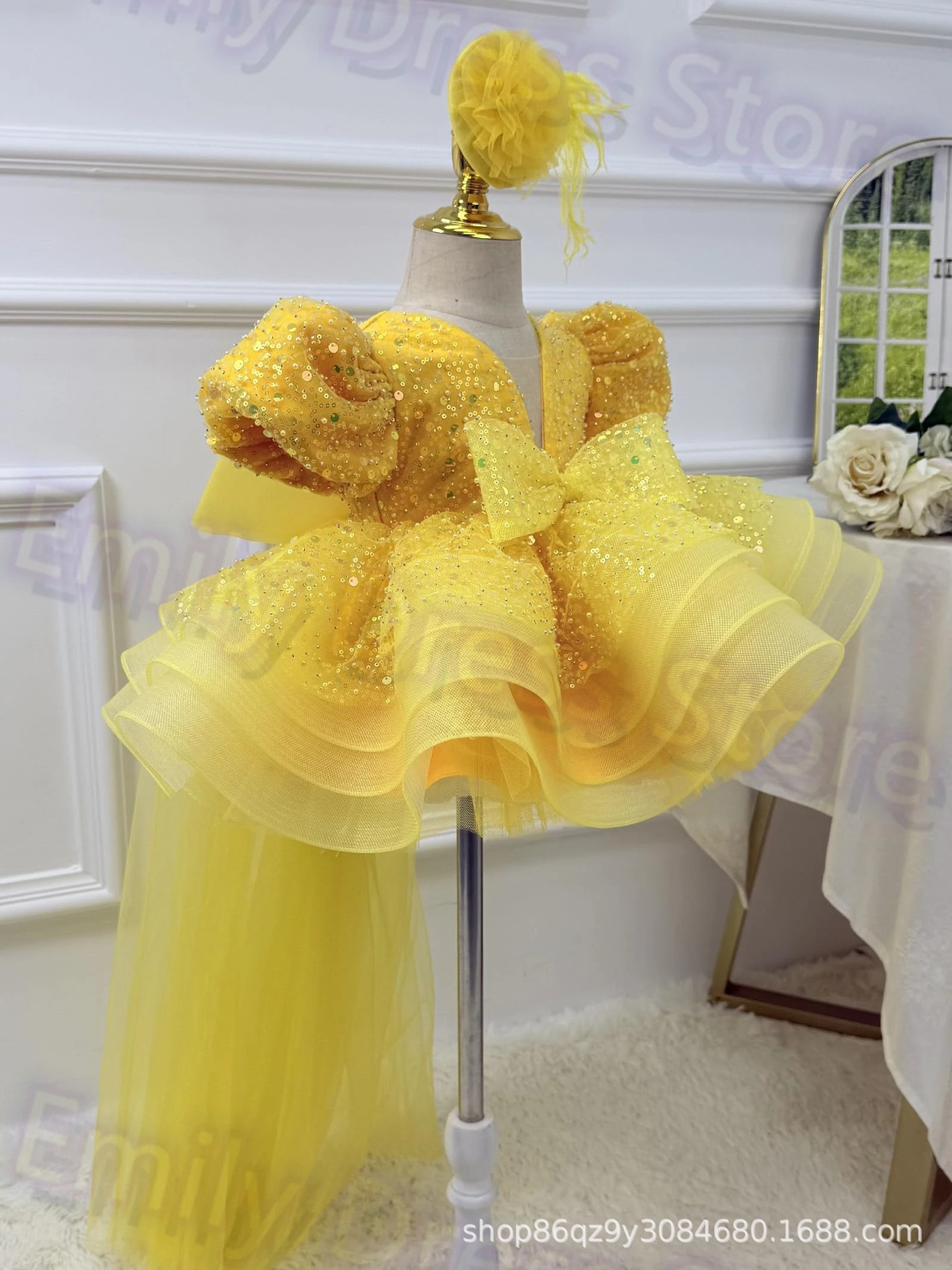 Giallo brillante