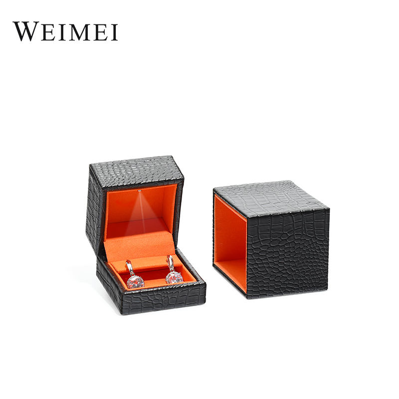 Boîte menée de boucle d'oreille