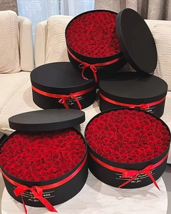 Scatola di 99 Rose Grandi, Forma Rotonda, Regalo di San Valentino, Fiori Conservati, Rose Eterne Reali di Lunga Durata - Product Image 2