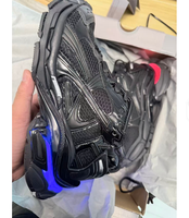 Chaussures de course à fibres optiques LED 2026 : Chaussures de sport en cuir lumineuses et respirantes, semelle extérieure en caoutchouc antidérapante, équipement sportif décontracté