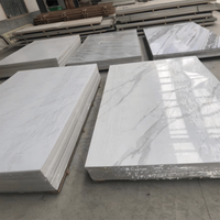 Panneau en PVC de grande taille à motif marbre - 1220x2440mm, surface sans joint, matériau de rénovation hôtelière