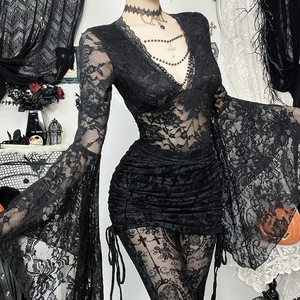 Vintage foncé Goth dentelle T-shirt femmes Sexy esthétique Coquette voir à travers perlé col en v manches évasées culture T-shirt hauts <span class=keywords><strong>Femme</strong></span> - Product Image 3