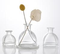 Bouteilles diffuseuses en verre élégantes en gros avec bâtonnets aromatiques pour parfums d'aromathérapie