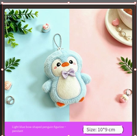 Porte-clés pingouin mignon en peluche avec porte-clés, idéal pour les sacs cadeaux, les sacs à dos et les fêtes à thème animalier